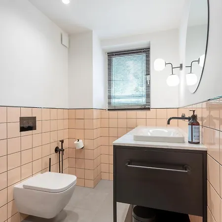 Marmo Powisle Apartment